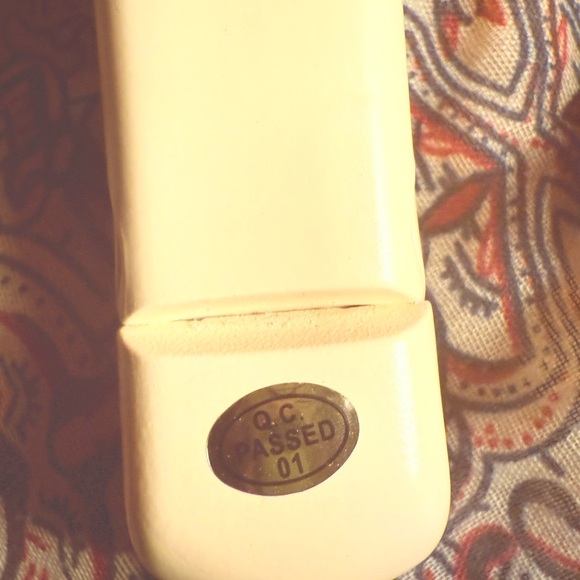 New w/o box.Professional highly rated IPRODA hair straightener!Out of stock - Picture 6 of 13